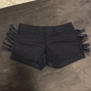 Trouser shorts with tassels